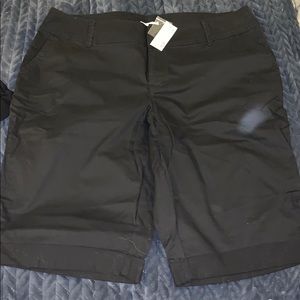 Avenue Black chino Bermuda Shorts